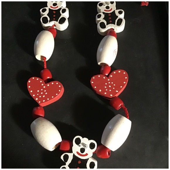 ★❦꒒ik୧⌵♡⌵N୧w❦★ AUCTION PRICE 👩🏻‍⚖️Vintage Chunky Wood Bear Necklace - Picture 2 of 3